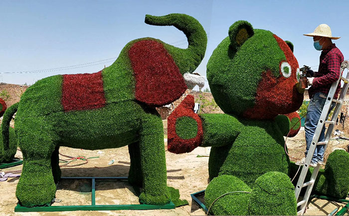 安徽仿真綠雕動(dòng)物制作